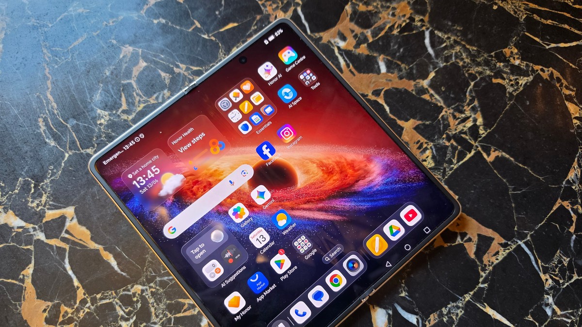 Honor Magic V6