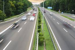 Czesi chcą zwiększyć limit prędkości na autostradach. Szybciej niż w Polsce