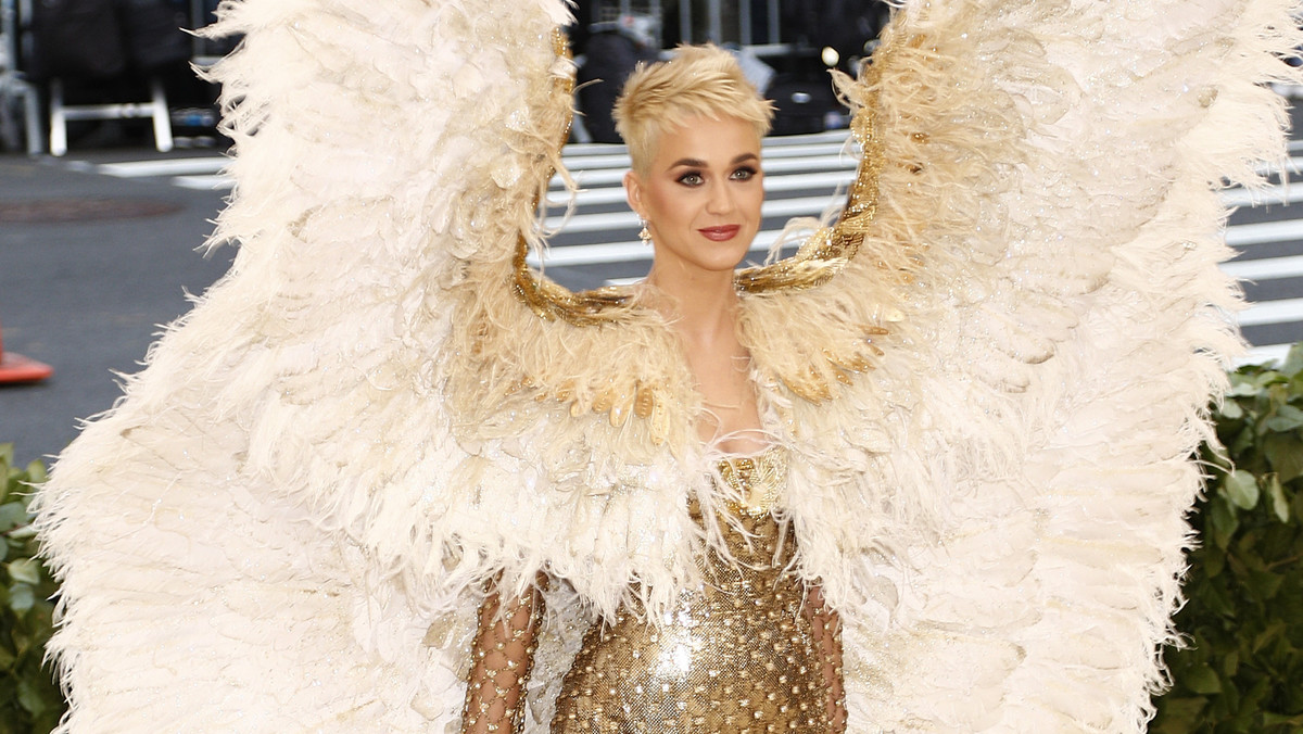 epa06718024 - USA MET GALA RED CARPET (2018 Metropolitan Museum of Art Costume Institute Benefit - Red Carpet)