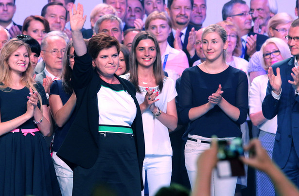 Trudna księgowość drużyny Szydło. Czy PiS będzie w stanie zrealizować obietnice?