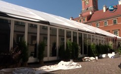 Milion za wynajem namiotu na jeden dzień. 'PiS nie liczy się z groszem publicznym'