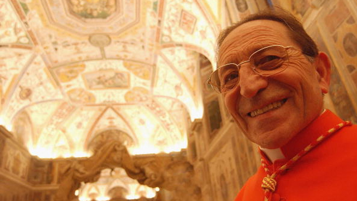 Jeden z kardynałów otrzymał od papieża zadanie wytropienia pracowników Stolicy Apostolskiej, którzy ujawnili dokumenty sugerujące korupcję w Watykanie.