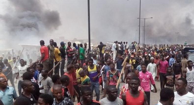 Rioters blocking roads