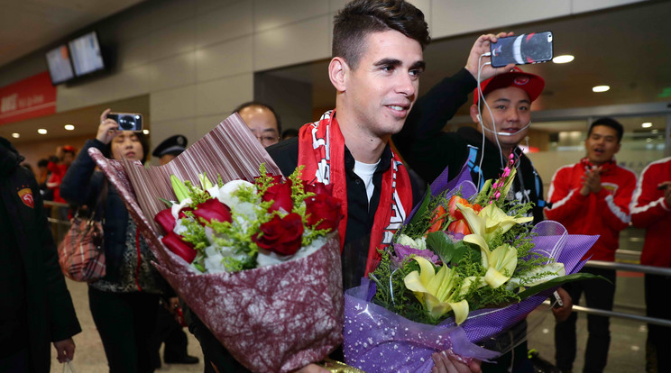 Oscar egymaga 18 milliárdért érkezett Sanghajba /Fotó: AFP