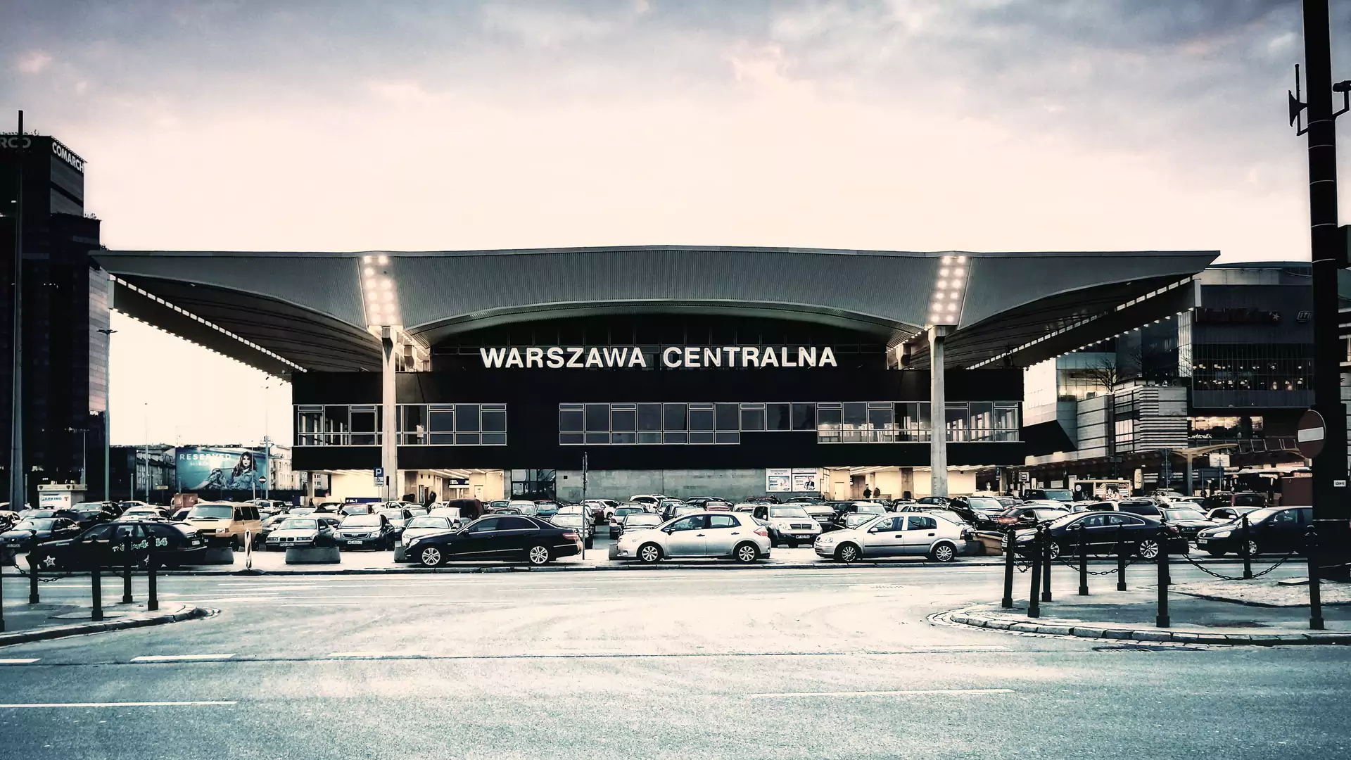 Symbol Warszawy stał się zabytkiem, czy będzie oburzenie PKP?