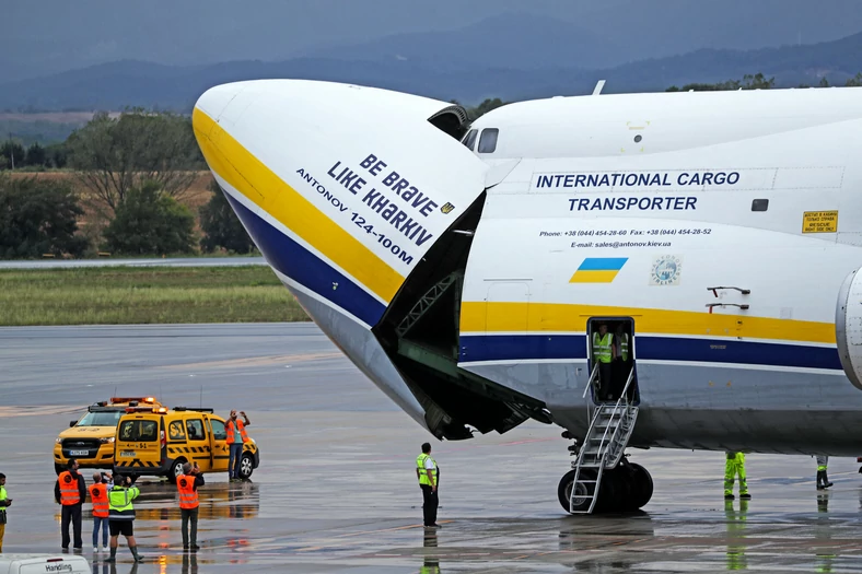 Antonow An-124