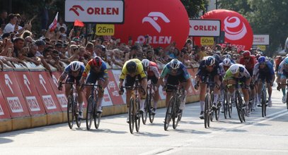 Szalony finisz na zakończenie czwartego etapu Tour de Pologne. Niesamowita walka sprinterów! [WIDEO]