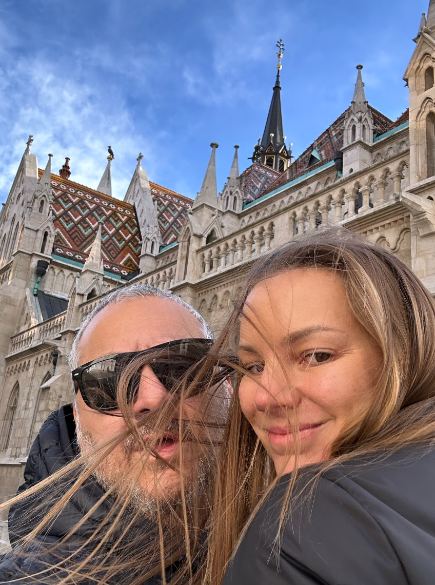 Český rádiový moderátor Patrik Hezucký s manželkou.