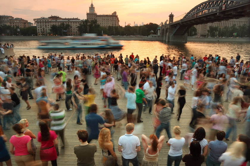 Parkiet do tańca nad Wisłą – koszt 192 tys. zł.