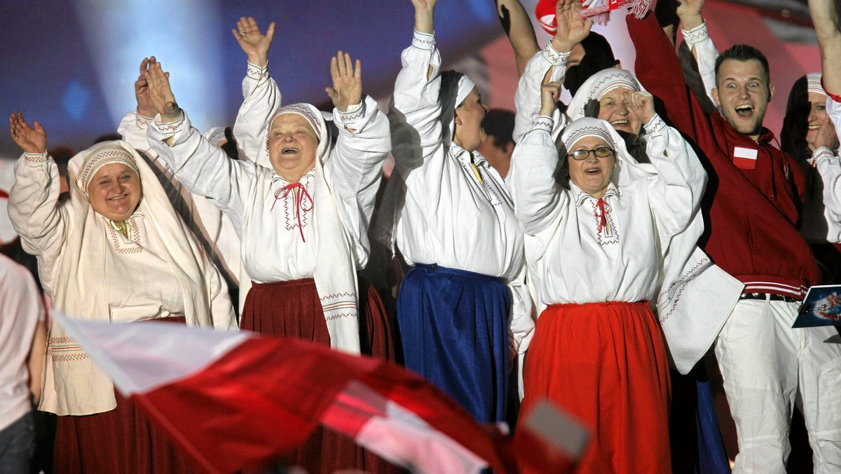 Prawdopodobnie zespół Jarzębina nie zaśpiewa oficjalnego przeboju reprezentacji Polski przed meczem otwarcia. Jednym z powodów jest konflikt o prawa do utworu - czytamy w "Rzeczpospolitej".