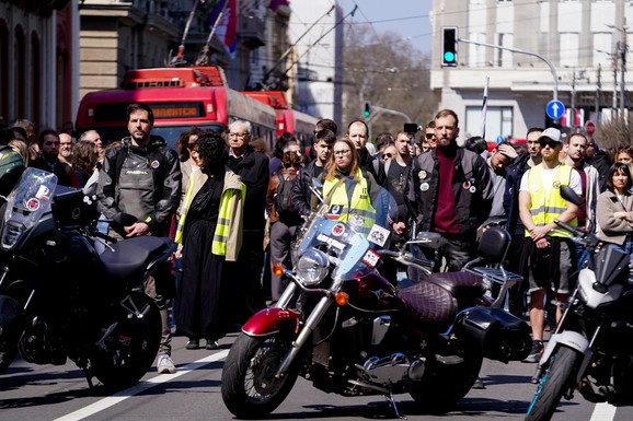 Grupa studenata u blokadi održala protestnu šetnju u Beogradu povodom 4. aprila