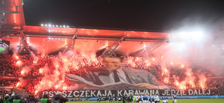 Kibol kpi z UEFA. Dlaczego kary dla Legii śmieszą kibiców Legii? [FELIETON]