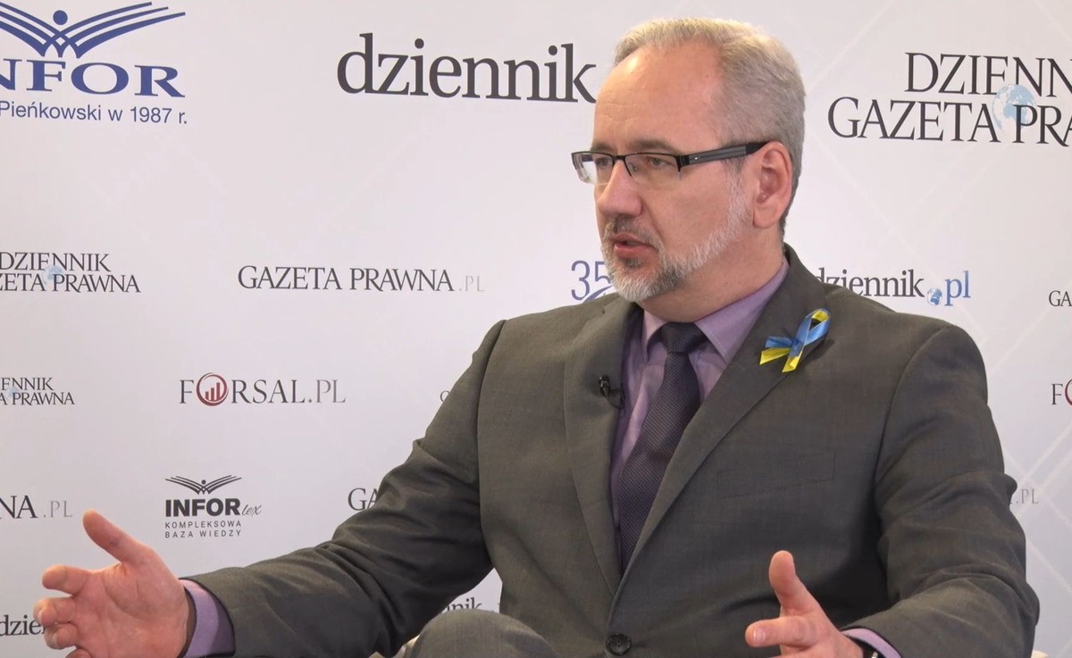 100 tys. kary dla Adama Niedzielskiego. Ale zapłacą... wszyscy