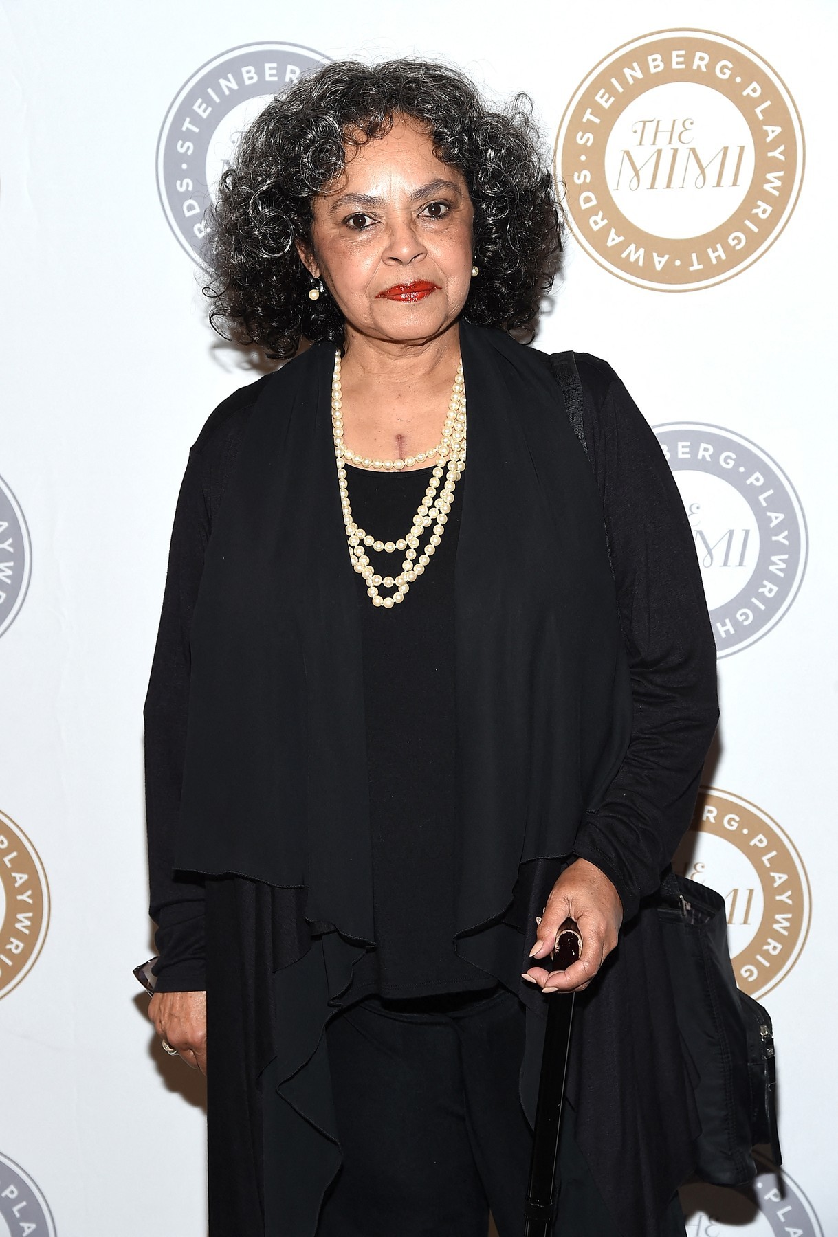 Herečka Lynda Gravatt.