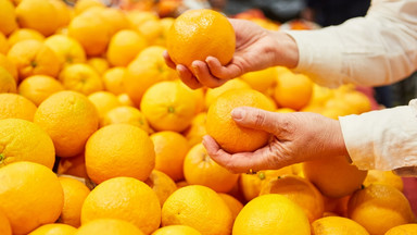 Jak kupić pomarańcze bez pestek? Zwróć uwagę na ten szczegół