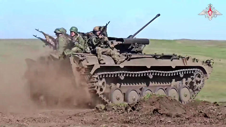 Ruska vojska tokom obuke na nepoznatoj lokaciji u Ukrajini 19. maja