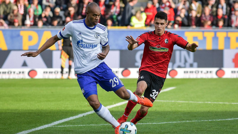 75 minut spędził na murawie Bartosz Kapustka w sobotnim spotkaniu 11. kolejki Bundesligi pomiędzy SC Freiburg i Schalke 04 Gelsenkirchen. Polski skrzydłowy w pierwszej połowie był bliski strzelenia gola, lecz jego zespół ostatecznie przegrał 0:1 z drużyną z Zagłębia Ruhry.