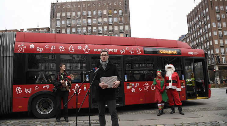 Idén is elindult a Mikulástroli /Fotó: MTI/Kovács Tamás