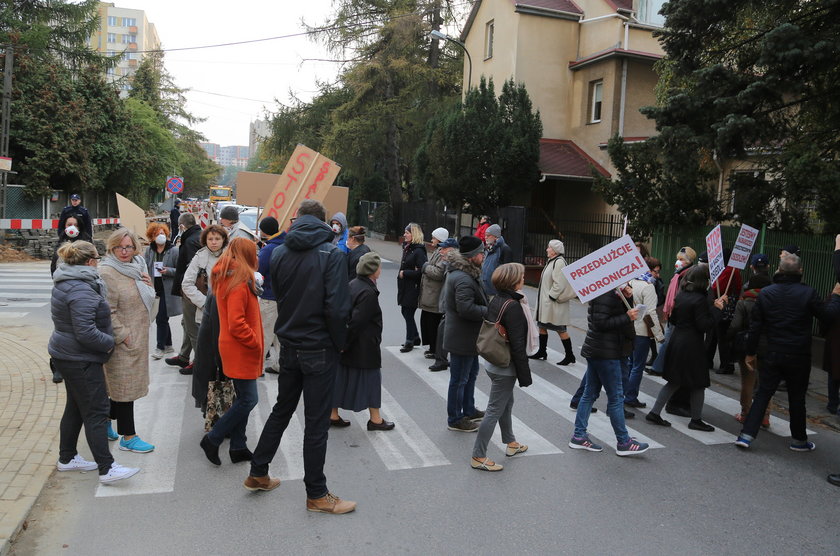 Protest mieszkańców Mokotowa. Chcą przedłużenia Woronicza