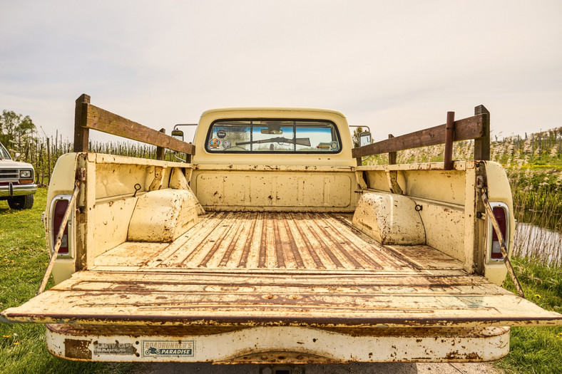 Ford F-250 Camper Special