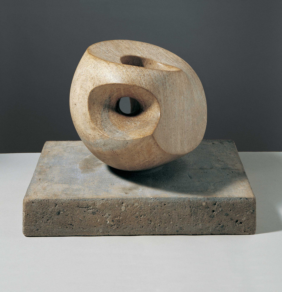 Barbara Hepworth, "Ewolwenta II" (1946)