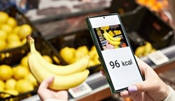 Co ma mniej kalorii? Ten, kto je liczy na co dzień, zda test na 5+