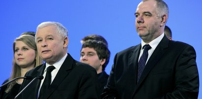 PiS ma chrapkę na banki i nasze oszczędności?! Niepokojące doniesienia