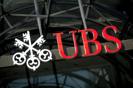 Zakłócenia w łańcuchach dostaw pogłębiają się. Mimo to UBS wciąż ocenia, że są przejściowe