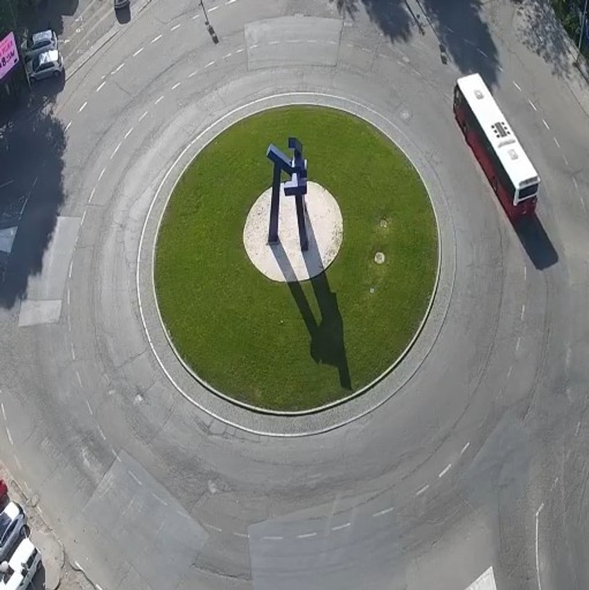 Nikoga ni na kružnom toku na Bogosloviji