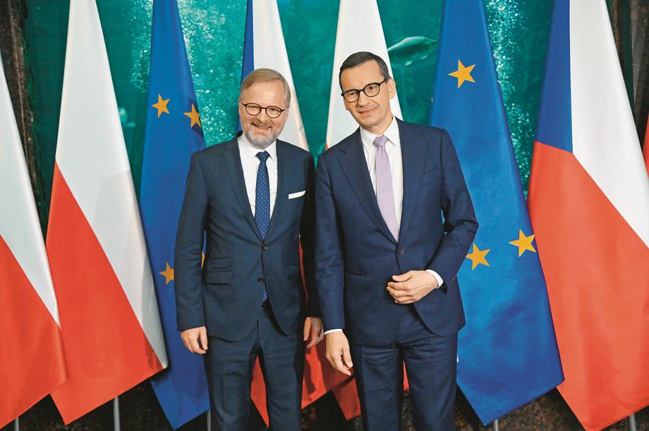 Podczas Forum szef polskiego rządu Mateusz Morawiecki spotkał się z Petrem Fialą, premierem Czech, które sprawują obecnie przewodnictwo w Radzie UE.