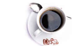 6 filiżanek to za dużo! Nadmiar kawy źle wpływa na mózg, grozi udarem