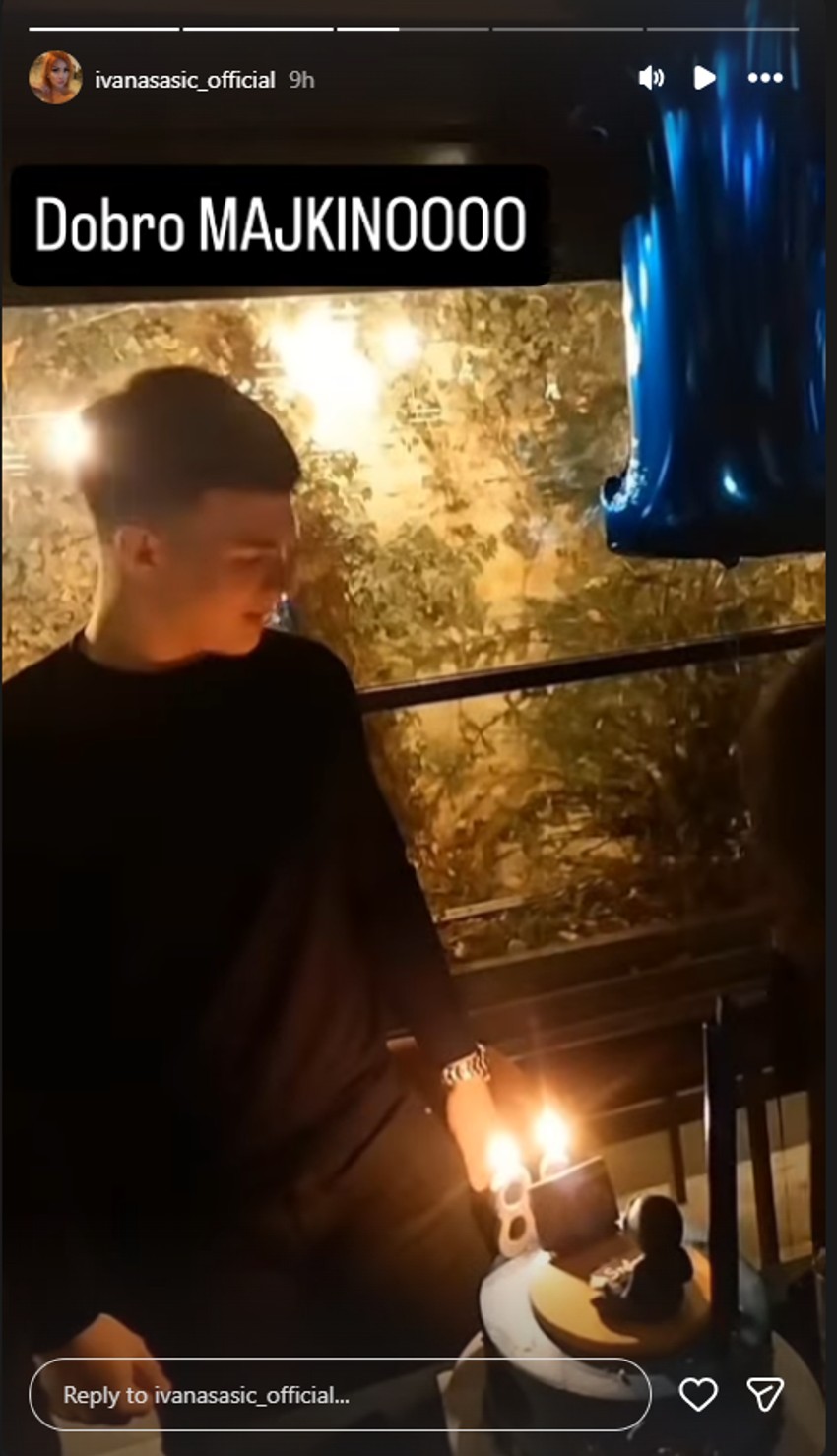 Svi gledaju u poklon koji je pevačica dala sinu za punoletstvo