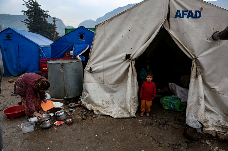 Wiele rodzin z Hatay wciąż żyje w namiotach, luty 2024 r.