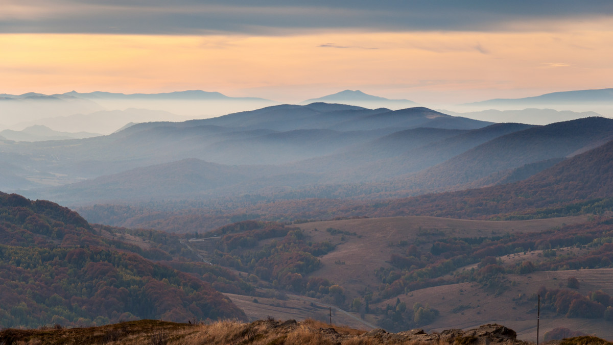 Bieszczady. Trudne warunki do uprawiania turystyki. Gęsta mgła