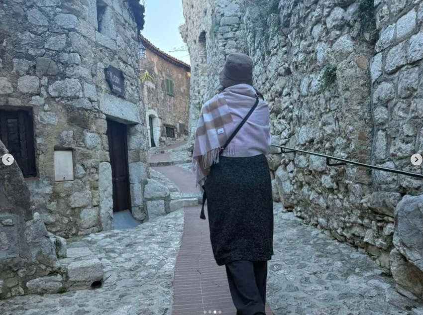 Sloboda Mićalović otišla na Azurnu obalu