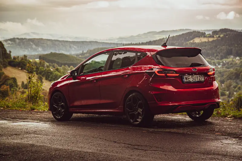 Hyundai i20N vs Ford Fiesta ST