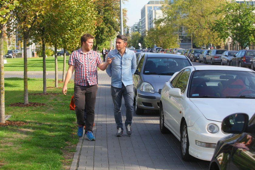 Łukasz Puchalski (37 l.) zawitał do redakcji Faktu. Dyrektor od dróg odpowiadał na pytania Czytelników