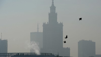 smog nad Warszawą