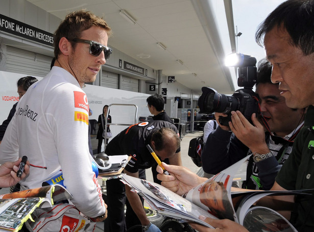Button najszybszy na 1. treningu przed GP Japonii