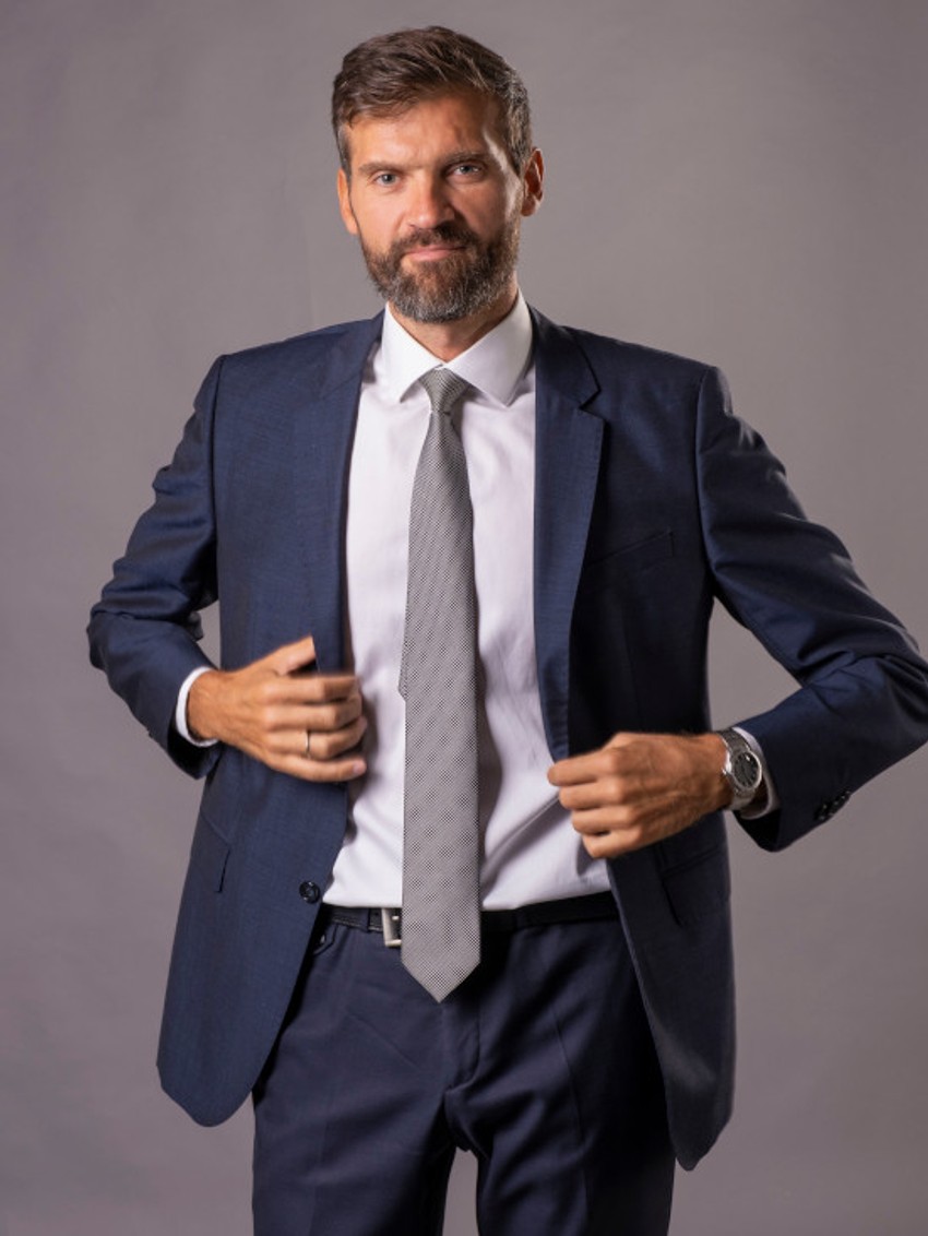 Nemanja Antić, Military Shop