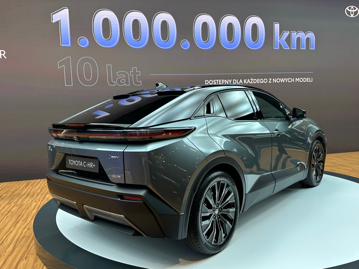 Toyota, Skoda i ofensywa marek z Chin. Tak wyglądał rekordowy 2025 rok w polskich salonach samochodowych