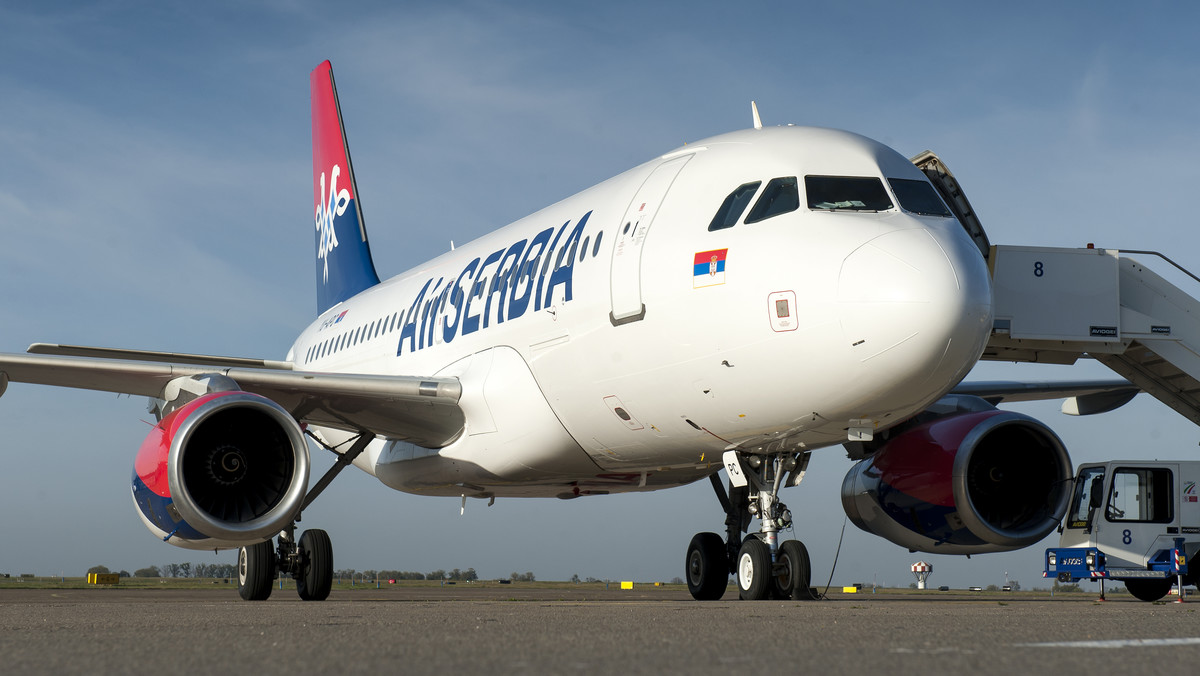 Groźby bombowe pod adresem Air Serbia. Prezydent oskarża Ukrainę