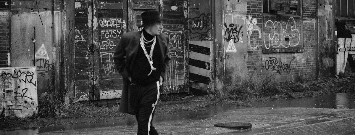 Spięty wydaje drugą, solową płytę "Black Mental"