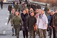 Ukraińskie kobiety uwolnione z rosyjskiej niewoli