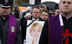 Radni PiS nie chcieli ronda Jarugi-Nowackiej. "W Smoleńsku zginęli też źli ludzie"