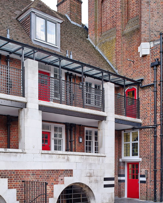 100-letnia remiza w Londynie zmieniła się w luksusowy apartamentowiec. 