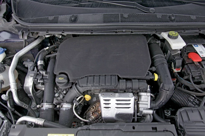 Silnik 1.2 PureTech - Wersje turboto głównie 110 i 130 KM. Szeroki wybór modeli, m.in. SUV-y C3 i C5 Aircross oraz DS 7 Crossback.