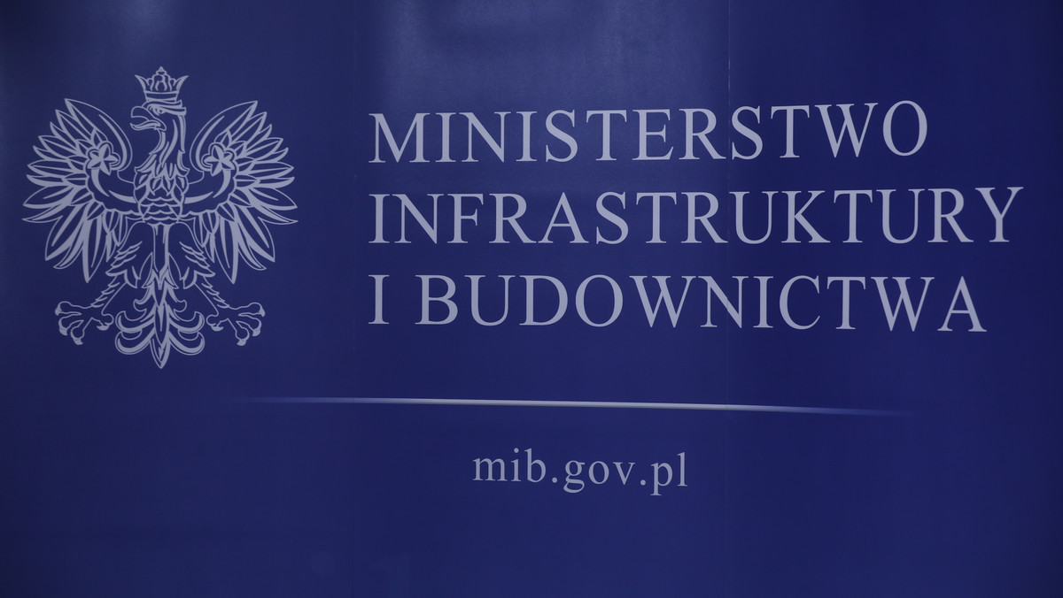 Marek Chodkiewicz został powołany przez premier Beatę Szydło na stanowisko wiceministra w resorcie infrastruktury i budownictwa - powiedział PAP rzecznik prasowy MIB Szymon Huptyś. Chodkiewicz będzie odpowiedzialny za drogi i lotnictwo.