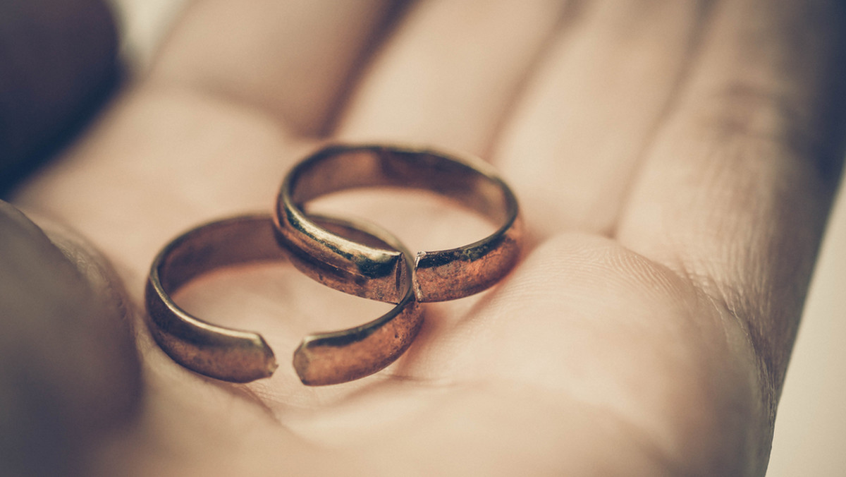 Minusy małżeństwa, o których mówi się szeptem