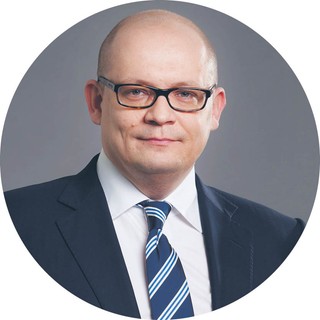 Tomasz Zalasiński radca prawny w Kancelarii DZP, członek Zespołu Ekspertów Prawnych Fundacji Batorego, współprzewodniczący komisji ekspertów ds. zdrowia w Biurze RPO, reprezentował przed TK wnioskodawcę w sprawie K 4/17